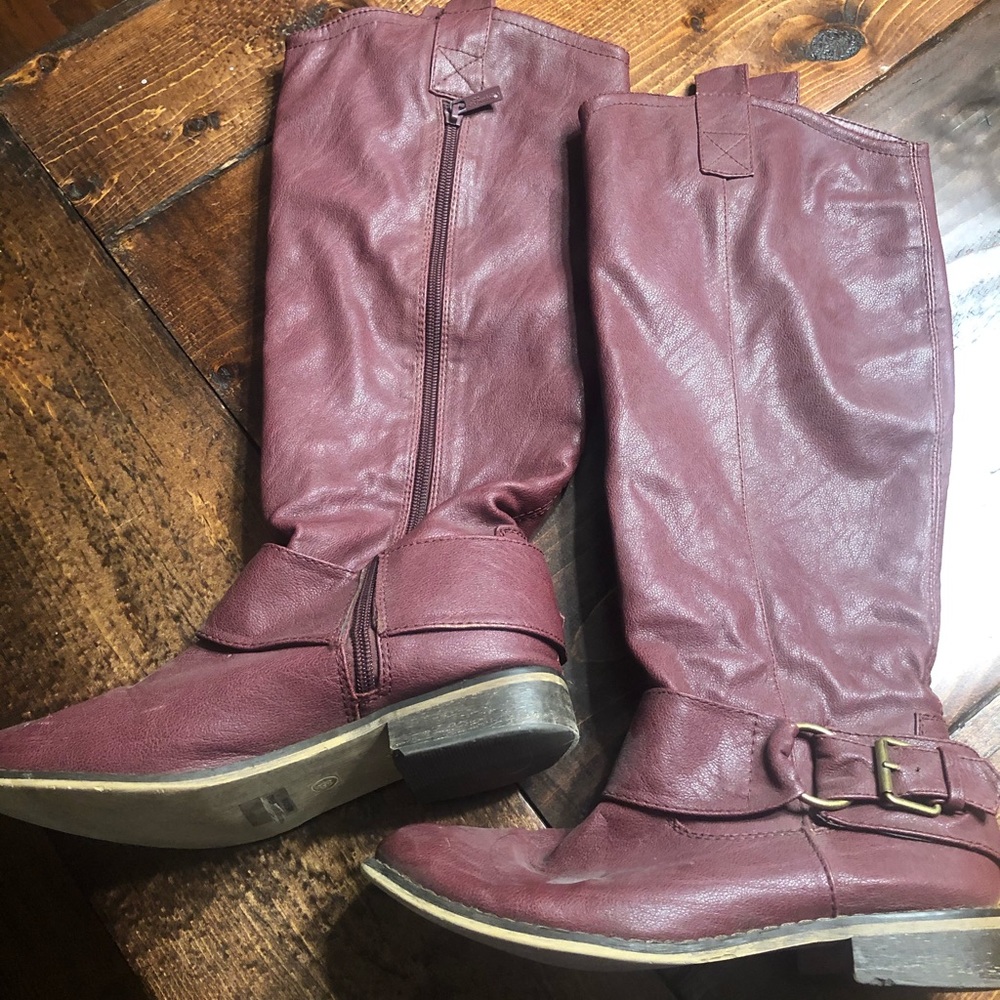 Red boots!!! Good condition!
